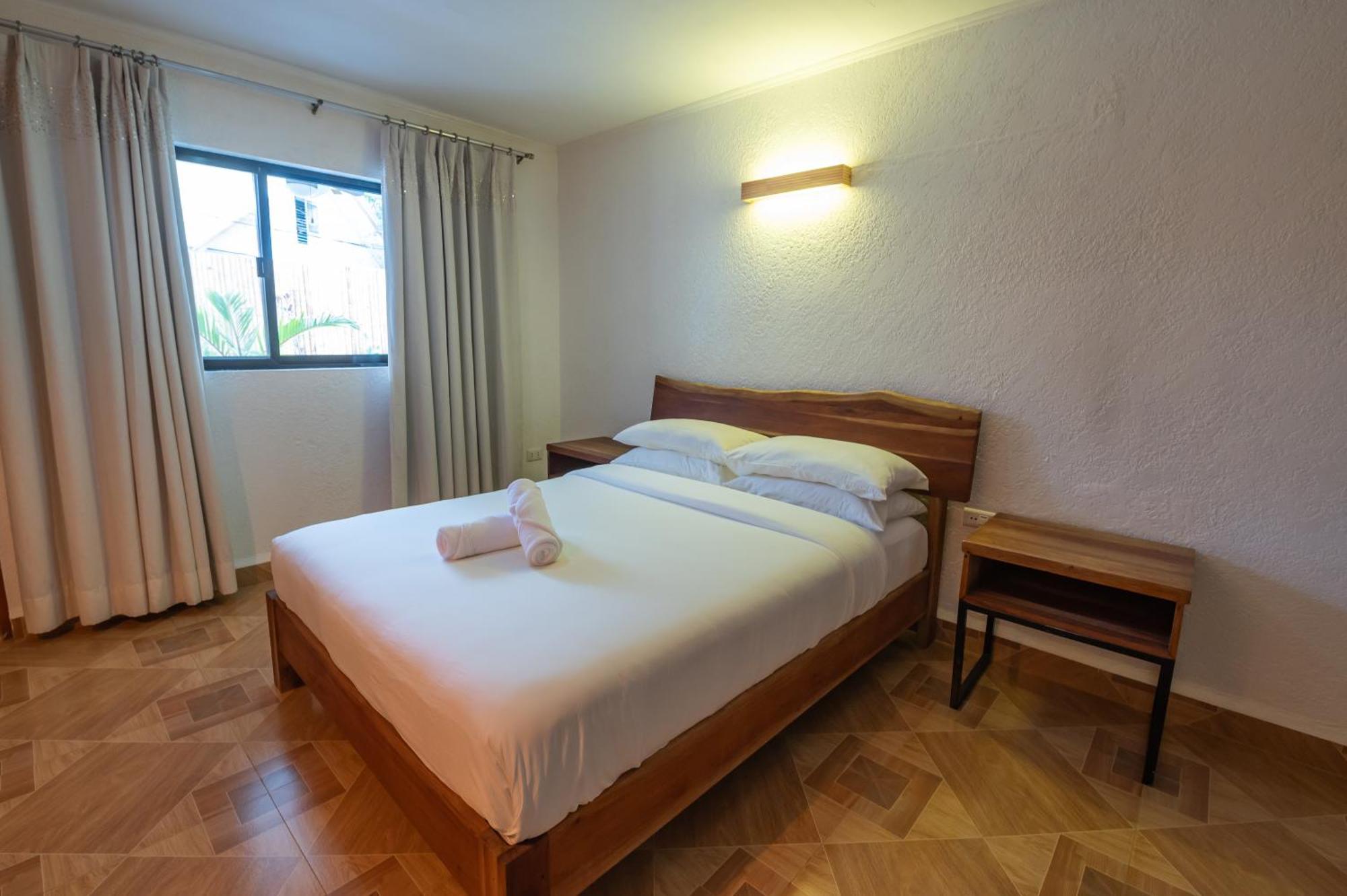 Alona Garden Suites Panglao Island Exterior photo