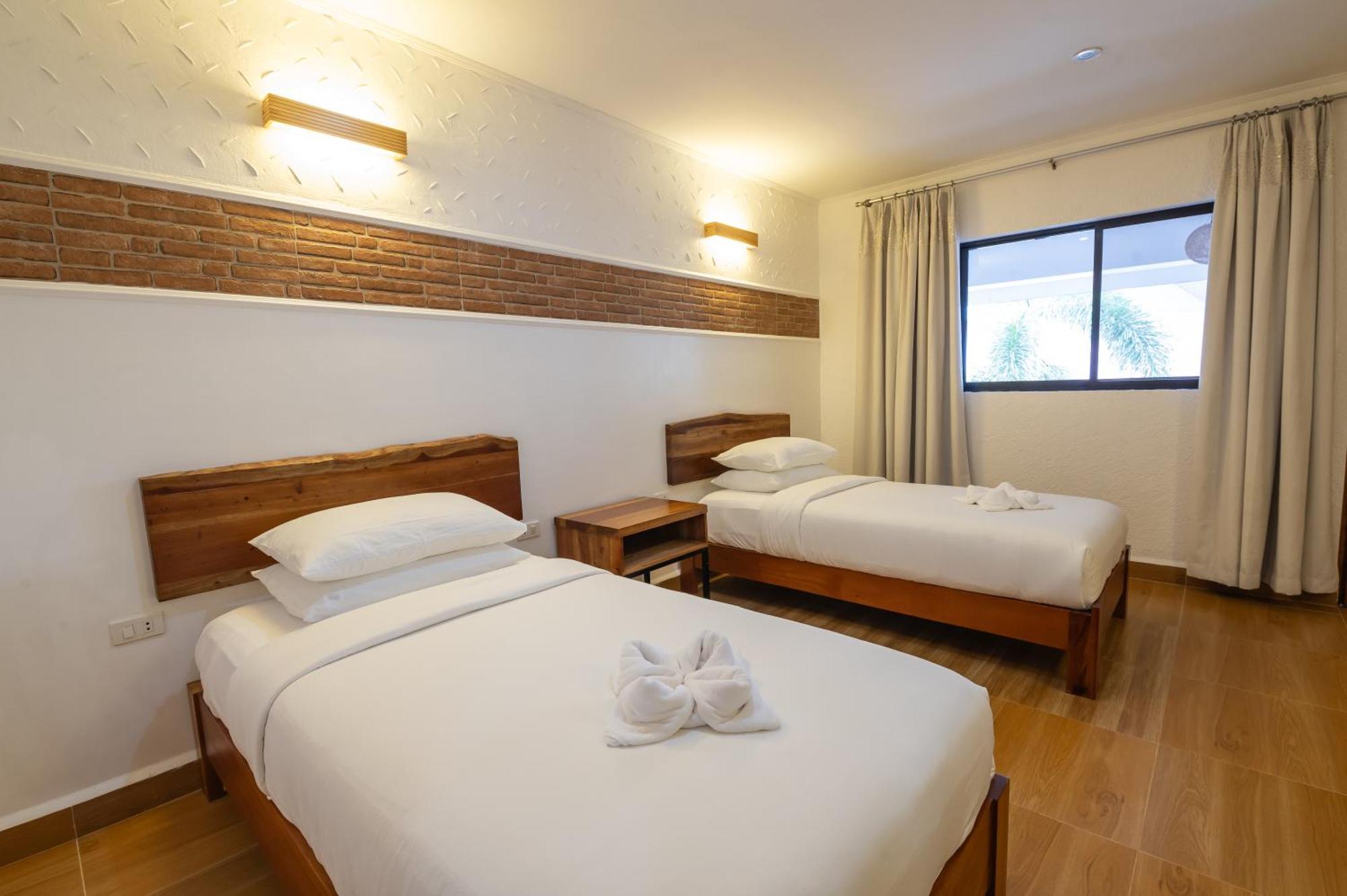 Alona Garden Suites Panglao Island Exterior photo
